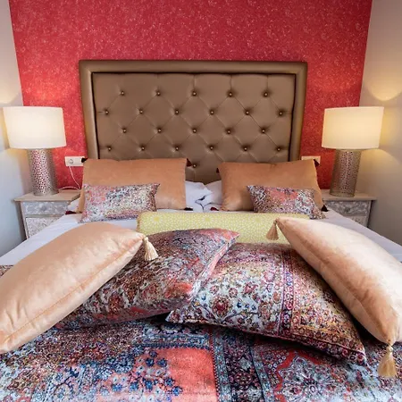 Alhambra Boutique 3*